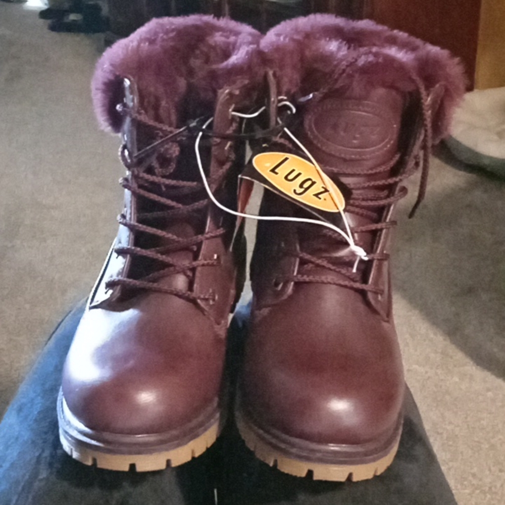 Lugz slip and skid resistant fur top boot